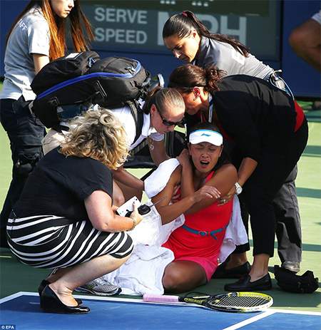 Serena Williams đại chiến cùng Wozniacki tranh cúp vô địch