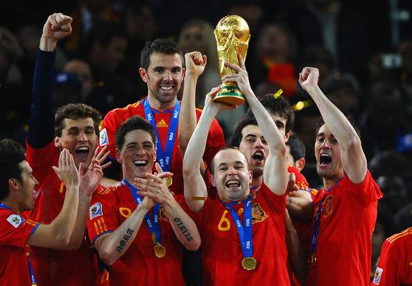Tây Ban Nha: Những chông gai trên đường bảo vệ ngôi vô địch 2