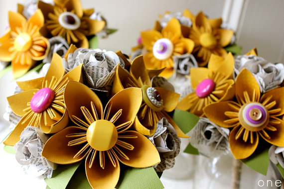 8 mẫu hoa giấy sắc màu cho cô dâu
