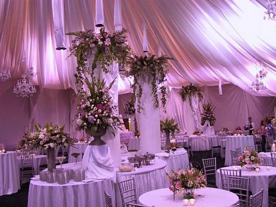 Trang trí đám cưới lãng mạn với tông màu tím 19