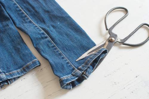 Tự tay chế quần jeans rách gối cực cá tính 2