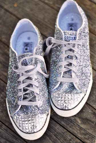 Biến hóa những đôi giày Converse trở nên lấp lánh 12