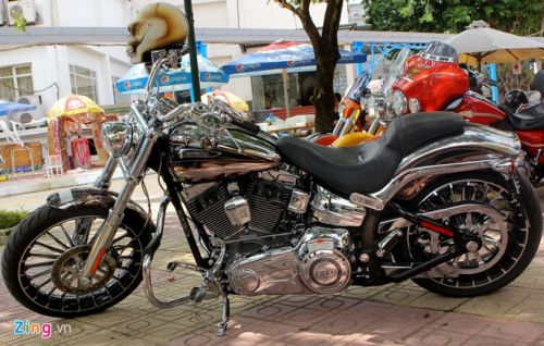 Harley-Davidson với cặp vành độc đáo của biker Hà thành 3