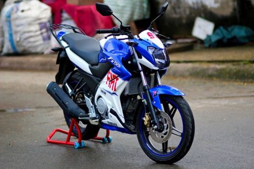 Yamaha FZ150i sơn màu xanh GP của biker Sài Gòn 5