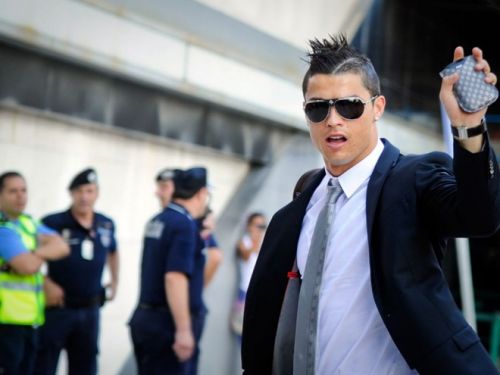 Ronaldo dẫn đầu Top 10 siêu sao hấp dẫn nhất thế giới 10