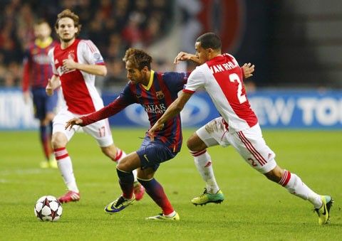 Ajax - Barca: Chưa thoát khủng hoảng 2