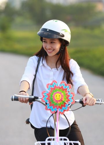 Hot girl Việt mặc đồng phục giản dị và xinh xắn 3
