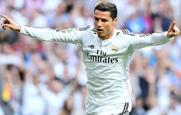Ronaldo đoạt danh hiệu cầu thủ xuất sắc nhất tháng 10