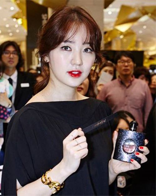 Yoon Eun Hye lộ mặt già nua ngấn mỡ