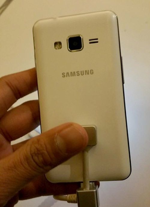 Samsung Z1 giá 2 triệu đồng sắp ra mắt 2