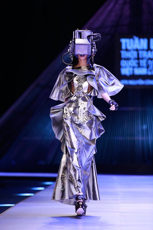 Top 4 show thời trang đáng xem nhất Việt Nam 2014 3