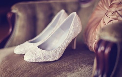 Xu hướng giày cô dâu 2012
