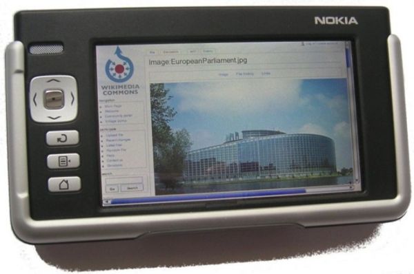 Điểm lại 6 chiếc máy tính bảng trước thời N1 của Nokia 9