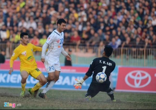 SLNA thua sốc Hải Phòng 0-3, Thanh Hóa hạ Đà Nẵng 2-1 19