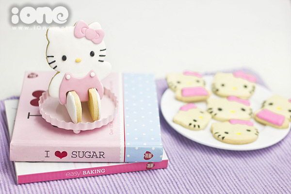 Làm bánh quy bơ Kitty 3D xinh xinh cho bữa tiệc năm mới 9