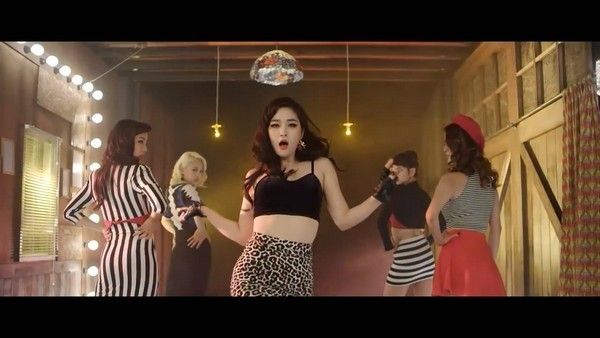 8 phong cách thời trang cơ bản của sao Kpop trong MV 3