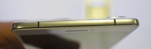 Cận cảnh mẫu smartphone Oppo R5 5