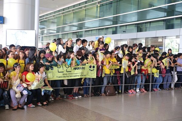 T-ara vất vả vượt vòng vây fan Việt 11