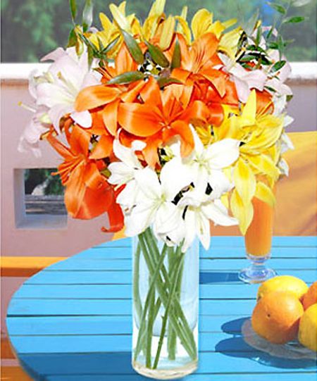 Cách cắm hoa để bàn đẹp trang trí nhà thêm lung linh 11