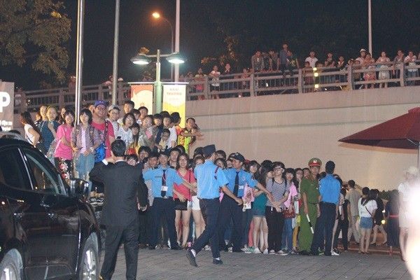 Muôn kiểu fan Việt đón sao Kpop trong năm 2014 và đầu 2015 2