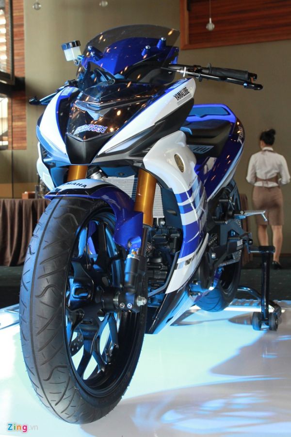 So sánh Exciter 150 độ tiền tỷ và xe đua M1 của Yamaha 4