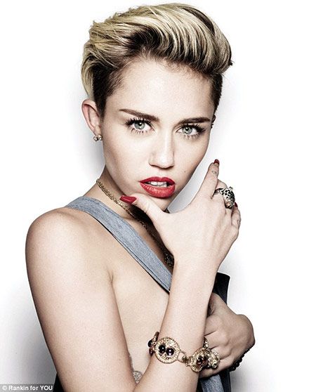 Miley Cyrus hút điếu cần sa cực lớn “trêu tức” dư luận 4