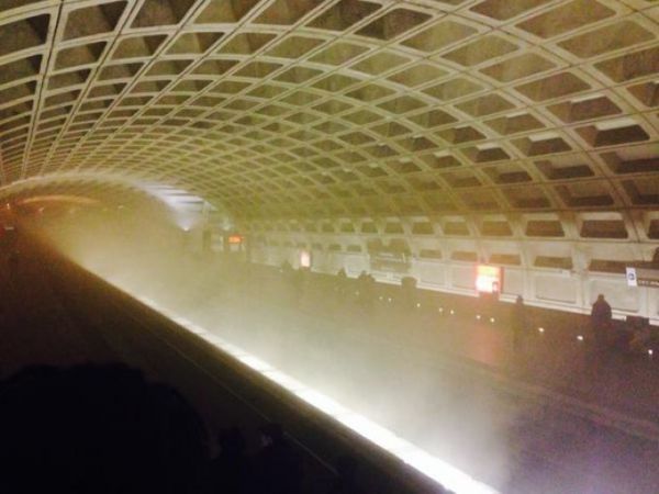 Mỹ: Khói bao trùm ga tàu điện ngầm Washington, 1 người chết
