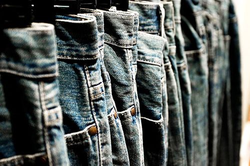 Mẹo giặt và bảo quản đồ jeans luôn bền đẹp 3