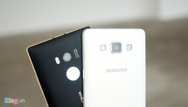 Galaxy A5 và Lumia 930 Gold đọ thiết kế 7