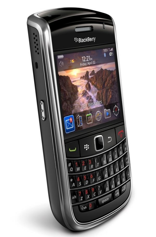 Blackberry 9650 nhập từ Mỹ hút khách 5
