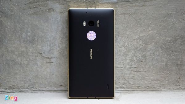 Mở hộp Lumia 930 phiên bản màu vàng vừa xuất hiện ở VN 11