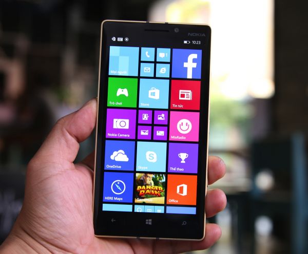 Đập hộp Lumia 930 phiên bản màu vàng đặc biệt tại Việt Nam 14