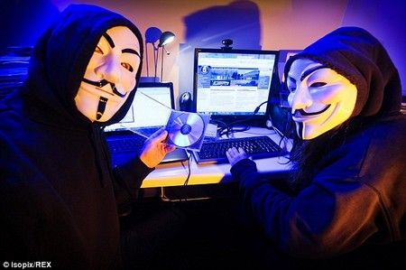 Nhóm hacker khét tiếng “tuyên chiến” với các tổ chức khủng bố