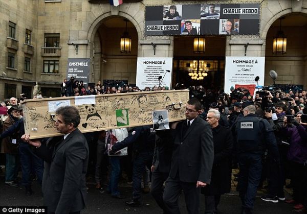 Tranh biếm họa phủ kín quan tài nạn nhân vụ khủng bố Charlie Hebdo