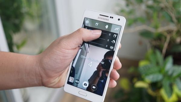 Cách chụp ảnh selfie đẹp trên Samsung Galaxy A5