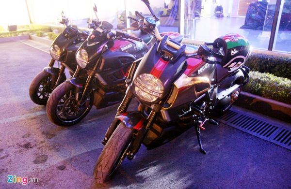 Dàn mô tô phân khối lớn của biker miền Bắc tụ họp ở Hà Nội 9
