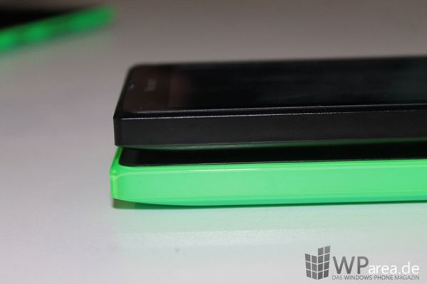 Ảnh thực tế Lumia 435 và 532 giá rẻ từ Microsoft 6