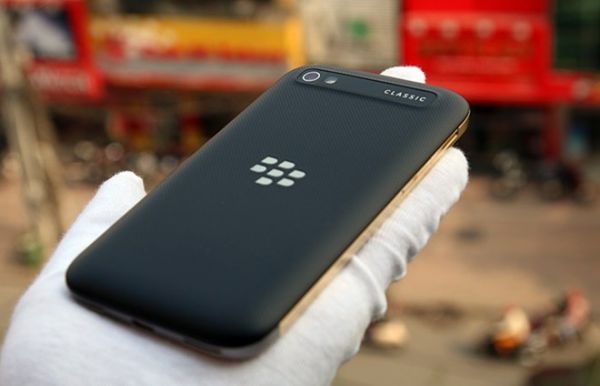 BlackBerry Classic mạ vàng đầu tiên xuất hiện tại Việt Nam 11