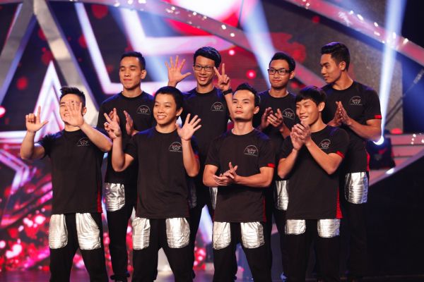 Thí sinh uống nhầm axit bị loại khỏi Vietnam’s Got Talent 4