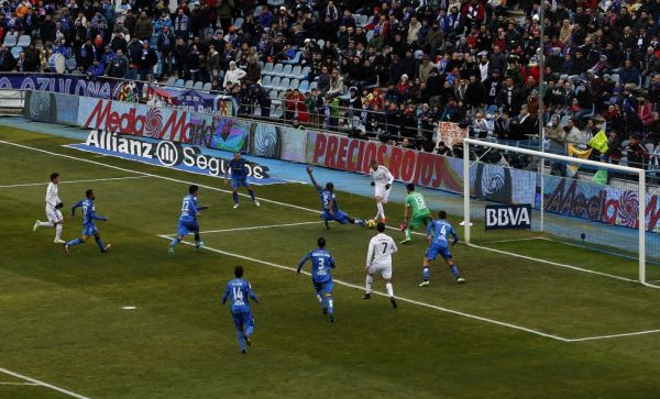Những khoảnh khắc song tấu Bale-Ronaldo bùng nổ tại Coliseum 9
