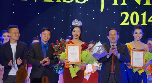 Nữ sinh ĐH Vinh đăng quang Miss Vinh 2014 14