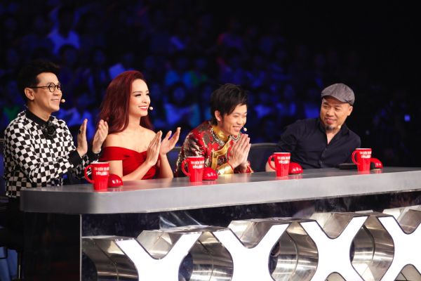 Thí sinh uống nhầm axit bị loại khỏi Vietnam’s Got Talent 5