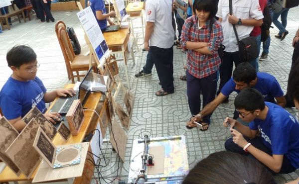 Thần đồng Việt chế tạo máy khắc laser từ đồ phế liệu 2