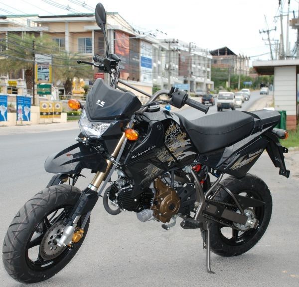 Xe côn tay Kawasaki 110 phân khối được bán chính hãng tại VN