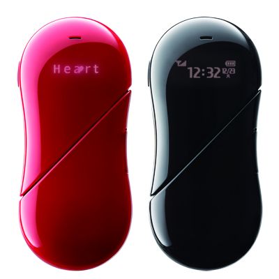 Hãng điện thoại Nhật Bản ra mắt điện thoại “trái tim” siêu độc 3