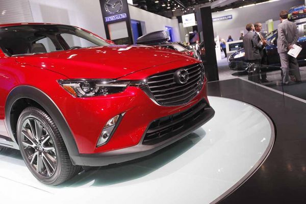 Mazda hé lộ CX3 2016 2