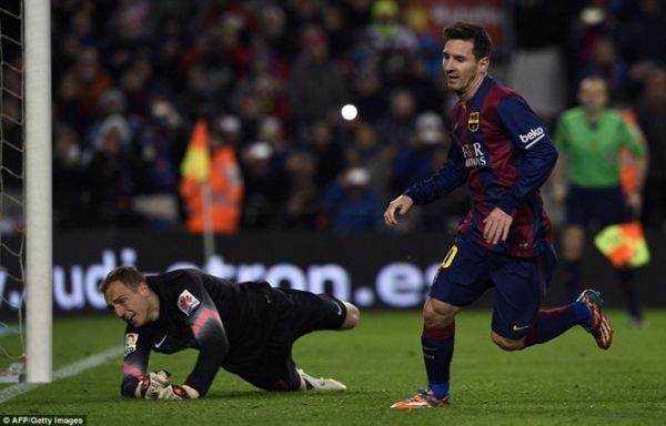 Messi ghi bàn giúp Barca hạ Atletico 1-0 tại Cúp nhà vua 12