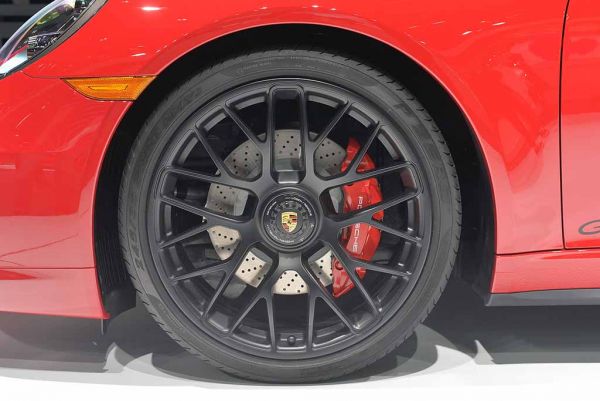 Porsche 911 Targa 4 GTS giá 7,85 tỉ đồng 9