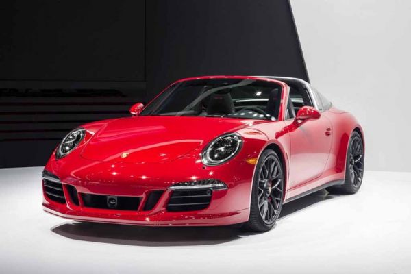 Porsche 911 Targa 4 GTS giá 7,85 tỉ đồng 6