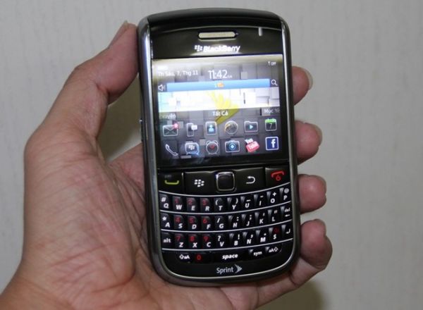 5 ưu điểm của Blackberry 9650 giá 1,3 triệu đồng 2